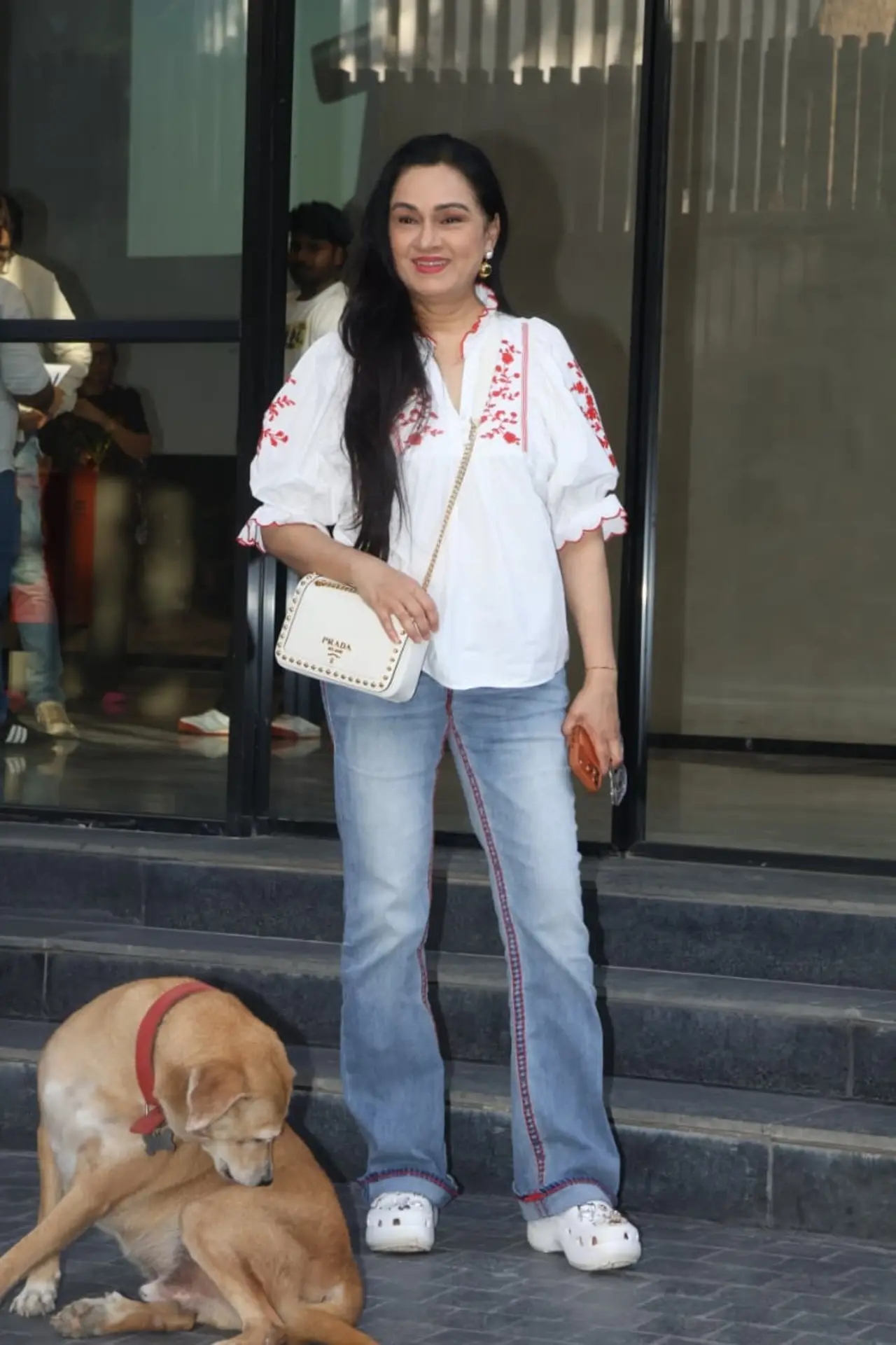 Veteran actress Padmini Kolhapure was seen at the special screening of Daadi Ki Shaadi.